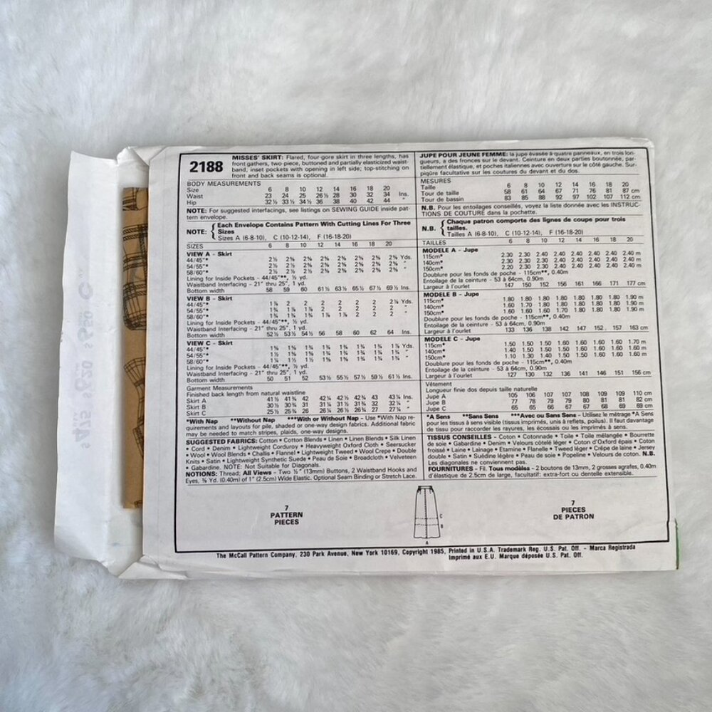 McCall's Sewing Pattern - Picture 2 of 2
